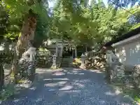 宇奈月神社の{uncategorized: "未分類", other: "その他", undefined: "問題あり", building: "その他建物", grave: "お墓", sacred_gate: "鳥居", guardian: "狛犬", statue: "像", buddha: "仏像", history: "歴史", nature: "自然", garden: "庭園", animal: "動物", pagoda: "塔", temizu: "手水舎", mountain_gate: "山門・神門", sanctuary: "本殿・本堂", subordinate: "末社・摂社", art: "芸術", scenery: "景色", jizo: "地蔵", ema: "絵馬", goshuin: "御朱印", omikuji: "おみくじ", items: "授与品その他", amulet: "お守り", goshuincho: "御朱印帳", eats: "食事", festival: "お祭り", votive_dance: "神楽", shichigosan: "七五三参", wedding: "結婚式", experience: "体験その他", initially: "初詣", around: "周辺", anti_infection: "感染症対策"}