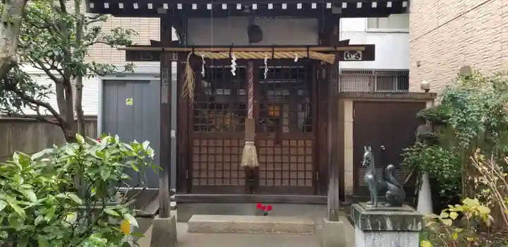 鍛冶稲荷神社の本殿・本堂