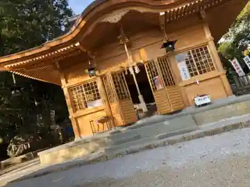 岡神社の本殿・本堂