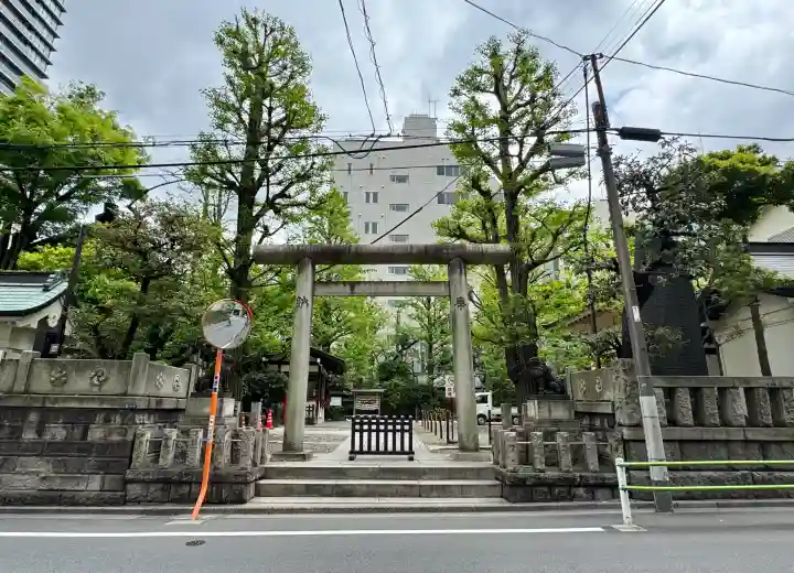 蔵前神社の{uncategorized: "未分類", other: "その他", undefined: "問題あり", building: "その他建物", grave: "お墓", sacred_gate: "鳥居", guardian: "狛犬", statue: "像", buddha: "仏像", history: "歴史", nature: "自然", garden: "庭園", animal: "動物", pagoda: "塔", temizu: "手水舎", mountain_gate: "山門・神門", sanctuary: "本殿・本堂", subordinate: "末社・摂社", art: "芸術", scenery: "景色", jizo: "地蔵", ema: "絵馬", goshuin: "御朱印", omikuji: "おみくじ", items: "授与品その他", amulet: "お守り", goshuincho: "御朱印帳", eats: "食事", festival: "お祭り", votive_dance: "神楽", shichigosan: "七五三参", wedding: "結婚式", experience: "体験その他", initially: "初詣", around: "周辺", anti_infection: "感染症対策"}