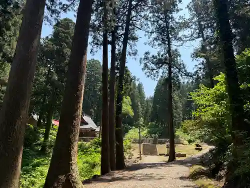 風巻神社の{uncategorized: "未分類", other: "その他", undefined: "問題あり", building: "その他建物", grave: "お墓", sacred_gate: "鳥居", guardian: "狛犬", statue: "像", buddha: "仏像", history: "歴史", nature: "自然", garden: "庭園", animal: "動物", pagoda: "塔", temizu: "手水舎", mountain_gate: "山門・神門", sanctuary: "本殿・本堂", subordinate: "末社・摂社", art: "芸術", scenery: "景色", jizo: "地蔵", ema: "絵馬", goshuin: "御朱印", omikuji: "おみくじ", items: "授与品その他", amulet: "お守り", goshuincho: "御朱印帳", eats: "食事", festival: "お祭り", votive_dance: "神楽", shichigosan: "七五三参", wedding: "結婚式", experience: "体験その他", initially: "初詣", around: "周辺", anti_infection: "感染症対策"}
