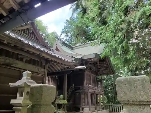 岩壷神社の本殿・本堂