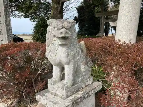 室垣不知元神社の狛犬