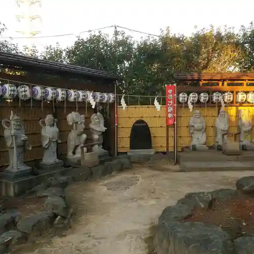 中野沼袋氷川神社の像