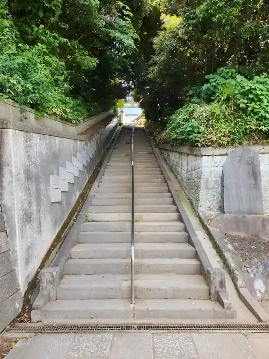 赤羽八幡神社の{uncategorized: "未分類", other: "その他", undefined: "問題あり", building: "その他建物", grave: "お墓", sacred_gate: "鳥居", guardian: "狛犬", statue: "像", buddha: "仏像", history: "歴史", nature: "自然", garden: "庭園", animal: "動物", pagoda: "塔", temizu: "手水舎", mountain_gate: "山門・神門", sanctuary: "本殿・本堂", subordinate: "末社・摂社", art: "芸術", scenery: "景色", jizo: "地蔵", ema: "絵馬", goshuin: "御朱印", omikuji: "おみくじ", items: "授与品その他", amulet: "お守り", goshuincho: "御朱印帳", eats: "食事", festival: "お祭り", votive_dance: "神楽", shichigosan: "七五三参", wedding: "結婚式", experience: "体験その他", initially: "初詣", around: "周辺", anti_infection: "感染症対策"}