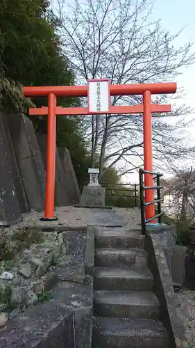 自力龍王大権現の鳥居