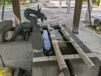 御裳神社の{uncategorized: "未分類", other: "その他", undefined: "問題あり", building: "その他建物", grave: "お墓", sacred_gate: "鳥居", guardian: "狛犬", statue: "像", buddha: "仏像", history: "歴史", nature: "自然", garden: "庭園", animal: "動物", pagoda: "塔", temizu: "手水舎", mountain_gate: "山門・神門", sanctuary: "本殿・本堂", subordinate: "末社・摂社", art: "芸術", scenery: "景色", jizo: "地蔵", ema: "絵馬", goshuin: "御朱印", omikuji: "おみくじ", items: "授与品その他", amulet: "お守り", goshuincho: "御朱印帳", eats: "食事", festival: "お祭り", votive_dance: "神楽", shichigosan: "七五三参", wedding: "結婚式", experience: "体験その他", initially: "初詣", around: "周辺", anti_infection: "感染症対策"}