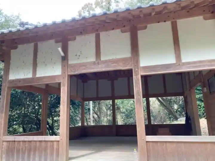 河内神社の本殿・本堂