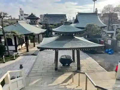 萬満寺の{uncategorized: "未分類", other: "その他", undefined: "問題あり", building: "その他建物", grave: "お墓", sacred_gate: "鳥居", guardian: "狛犬", statue: "像", buddha: "仏像", history: "歴史", nature: "自然", garden: "庭園", animal: "動物", pagoda: "塔", temizu: "手水舎", mountain_gate: "山門・神門", sanctuary: "本殿・本堂", subordinate: "末社・摂社", art: "芸術", scenery: "景色", jizo: "地蔵", ema: "絵馬", goshuin: "御朱印", omikuji: "おみくじ", items: "授与品その他", amulet: "お守り", goshuincho: "御朱印帳", eats: "食事", festival: "お祭り", votive_dance: "神楽", shichigosan: "七五三参", wedding: "結婚式", experience: "体験その他", initially: "初詣", around: "周辺", anti_infection: "感染症対策"}