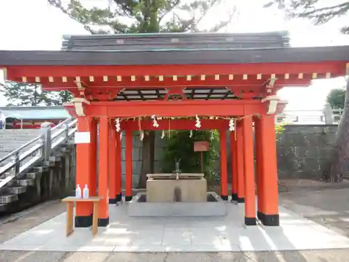 五社神社　諏訪神社の手水