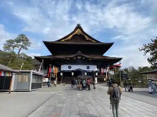 善光寺の本殿・本堂