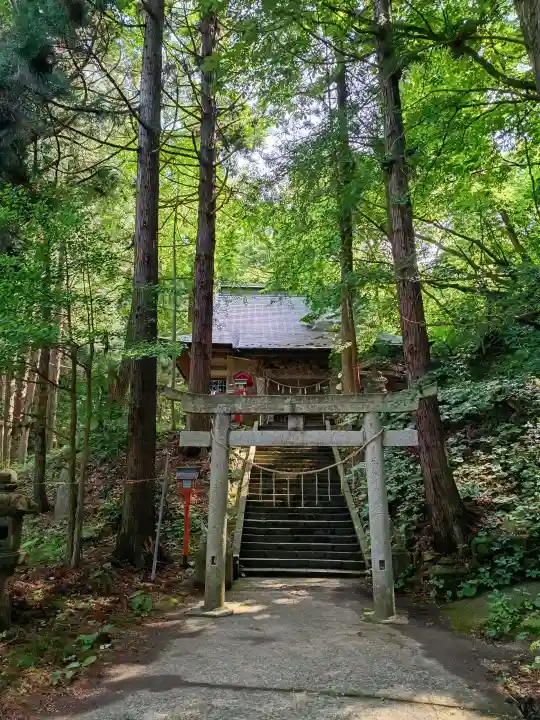 白瀑神社(秋田県)