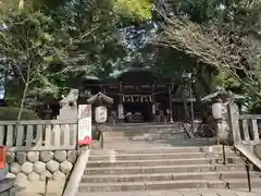 堤治神社の本殿