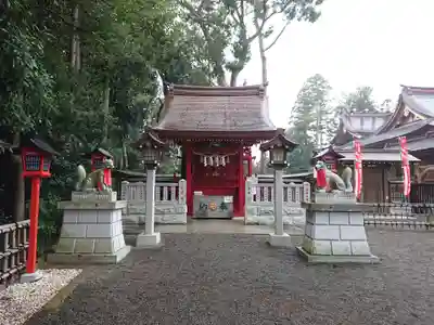 亀ケ池八幡宮の末社・摂社