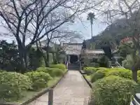 伝福寺の{uncategorized: "未分類", other: "その他", undefined: "問題あり", building: "その他建物", grave: "お墓", sacred_gate: "鳥居", guardian: "狛犬", statue: "像", buddha: "仏像", history: "歴史", nature: "自然", garden: "庭園", animal: "動物", pagoda: "塔", temizu: "手水舎", mountain_gate: "山門・神門", sanctuary: "本殿・本堂", subordinate: "末社・摂社", art: "芸術", scenery: "景色", jizo: "地蔵", ema: "絵馬", goshuin: "御朱印", omikuji: "おみくじ", items: "授与品その他", amulet: "お守り", goshuincho: "御朱印帳", eats: "食事", festival: "お祭り", votive_dance: "神楽", shichigosan: "七五三参", wedding: "結婚式", experience: "体験その他", initially: "初詣", around: "周辺", anti_infection: "感染症対策"}