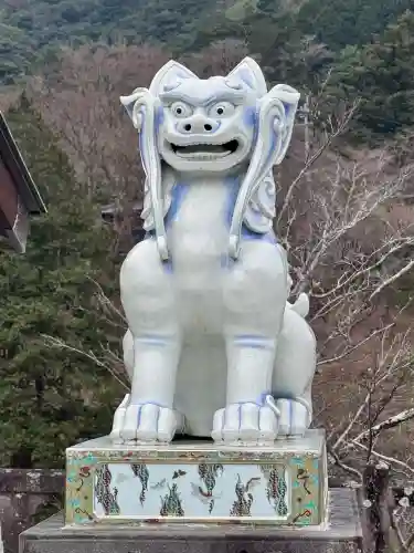 陶山神社の{uncategorized: "未分類", other: "その他", undefined: "問題あり", building: "その他建物", grave: "お墓", sacred_gate: "鳥居", guardian: "狛犬", statue: "像", buddha: "仏像", history: "歴史", nature: "自然", garden: "庭園", animal: "動物", pagoda: "塔", temizu: "手水舎", mountain_gate: "山門・神門", sanctuary: "本殿・本堂", subordinate: "末社・摂社", art: "芸術", scenery: "景色", jizo: "地蔵", ema: "絵馬", goshuin: "御朱印", omikuji: "おみくじ", items: "授与品その他", amulet: "お守り", goshuincho: "御朱印帳", eats: "食事", festival: "お祭り", votive_dance: "神楽", shichigosan: "七五三参", wedding: "結婚式", experience: "体験その他", initially: "初詣", around: "周辺", anti_infection: "感染症対策"}