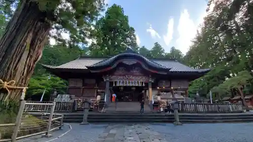 北口本宮冨士浅間神社の本殿