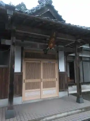 眞浄寺の本殿・本堂