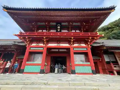 鶴岡八幡宮の本殿・本堂
