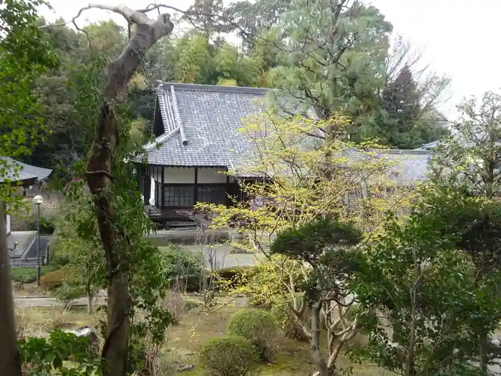 天台宗 長窪山 正覚寺の庭園