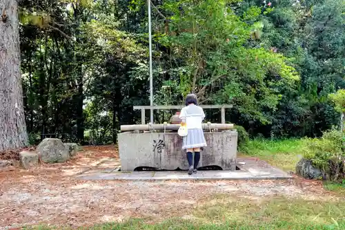 曽野稲荷神社の手水舎