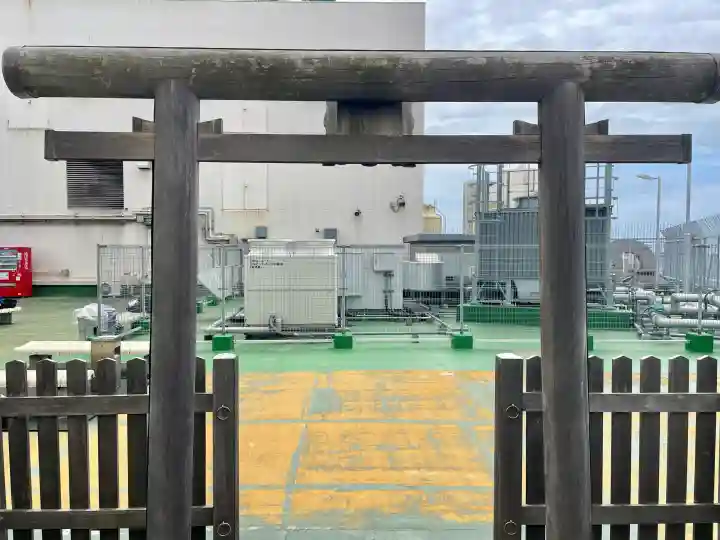 小田急豊川稲荷の{uncategorized: "未分類", other: "その他", undefined: "問題あり", building: "その他建物", grave: "お墓", sacred_gate: "鳥居", guardian: "狛犬", statue: "像", buddha: "仏像", history: "歴史", nature: "自然", garden: "庭園", animal: "動物", pagoda: "塔", temizu: "手水舎", mountain_gate: "山門・神門", sanctuary: "本殿・本堂", subordinate: "末社・摂社", art: "芸術", scenery: "景色", jizo: "地蔵", ema: "絵馬", goshuin: "御朱印", omikuji: "おみくじ", items: "授与品その他", amulet: "お守り", goshuincho: "御朱印帳", eats: "食事", festival: "お祭り", votive_dance: "神楽", shichigosan: "七五三参", wedding: "結婚式", experience: "体験その他", initially: "初詣", around: "周辺", anti_infection: "感染症対策"}