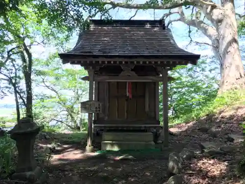 鳥越八幡神社の末社