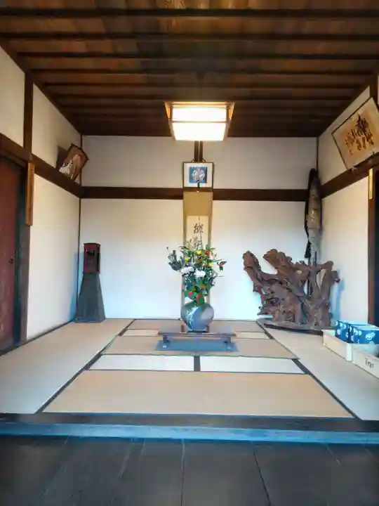 安楽寺の本殿・本堂