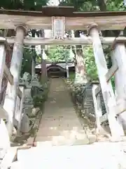 湯沢神社の鳥居