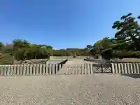 仁徳天皇陵(百舌鳥耳原中陵)の{uncategorized: "未分類", other: "その他", undefined: "問題あり", building: "その他建物", grave: "お墓", sacred_gate: "鳥居", guardian: "狛犬", statue: "像", buddha: "仏像", history: "歴史", nature: "自然", garden: "庭園", animal: "動物", pagoda: "塔", temizu: "手水舎", mountain_gate: "山門・神門", sanctuary: "本殿・本堂", subordinate: "末社・摂社", art: "芸術", scenery: "景色", jizo: "地蔵", ema: "絵馬", goshuin: "御朱印", omikuji: "おみくじ", items: "授与品その他", amulet: "お守り", goshuincho: "御朱印帳", eats: "食事", festival: "お祭り", votive_dance: "神楽", shichigosan: "七五三参", wedding: "結婚式", experience: "体験その他", initially: "初詣", around: "周辺", anti_infection: "感染症対策"}