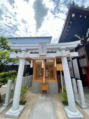 粟嶋堂宗徳寺の鳥居