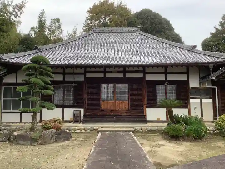 久保寺の本殿・本堂