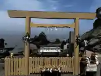 二見興玉神社の{uncategorized: "未分類", other: "その他", undefined: "問題あり", building: "その他建物", grave: "お墓", sacred_gate: "鳥居", guardian: "狛犬", statue: "像", buddha: "仏像", history: "歴史", nature: "自然", garden: "庭園", animal: "動物", pagoda: "塔", temizu: "手水舎", mountain_gate: "山門・神門", sanctuary: "本殿・本堂", subordinate: "末社・摂社", art: "芸術", scenery: "景色", jizo: "地蔵", ema: "絵馬", goshuin: "御朱印", omikuji: "おみくじ", items: "授与品その他", amulet: "お守り", goshuincho: "御朱印帳", eats: "食事", festival: "お祭り", votive_dance: "神楽", shichigosan: "七五三参", wedding: "結婚式", experience: "体験その他", initially: "初詣", around: "周辺", anti_infection: "感染症対策"}