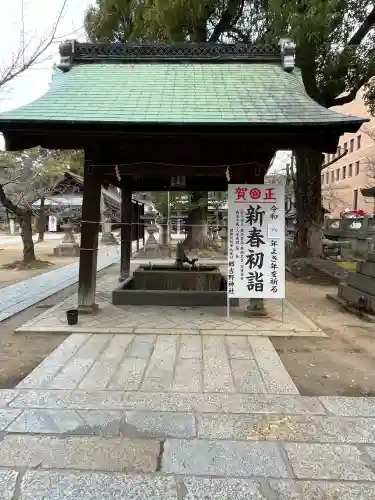 那古野神社の{uncategorized: "未分類", other: "その他", undefined: "問題あり", building: "その他建物", grave: "お墓", sacred_gate: "鳥居", guardian: "狛犬", statue: "像", buddha: "仏像", history: "歴史", nature: "自然", garden: "庭園", animal: "動物", pagoda: "塔", temizu: "手水舎", mountain_gate: "山門・神門", sanctuary: "本殿・本堂", subordinate: "末社・摂社", art: "芸術", scenery: "景色", jizo: "地蔵", ema: "絵馬", goshuin: "御朱印", omikuji: "おみくじ", items: "授与品その他", amulet: "お守り", goshuincho: "御朱印帳", eats: "食事", festival: "お祭り", votive_dance: "神楽", shichigosan: "七五三参", wedding: "結婚式", experience: "体験その他", initially: "初詣", around: "周辺", anti_infection: "感染症対策"}