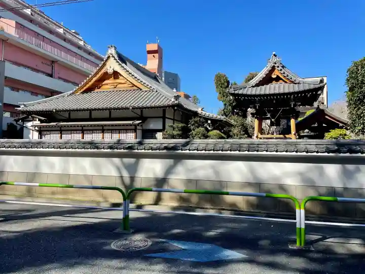 西教寺の{uncategorized: "未分類", other: "その他", undefined: "問題あり", building: "その他建物", grave: "お墓", sacred_gate: "鳥居", guardian: "狛犬", statue: "像", buddha: "仏像", history: "歴史", nature: "自然", garden: "庭園", animal: "動物", pagoda: "塔", temizu: "手水舎", mountain_gate: "山門・神門", sanctuary: "本殿・本堂", subordinate: "末社・摂社", art: "芸術", scenery: "景色", jizo: "地蔵", ema: "絵馬", goshuin: "御朱印", omikuji: "おみくじ", items: "授与品その他", amulet: "お守り", goshuincho: "御朱印帳", eats: "食事", festival: "お祭り", votive_dance: "神楽", shichigosan: "七五三参", wedding: "結婚式", experience: "体験その他", initially: "初詣", around: "周辺", anti_infection: "感染症対策"}