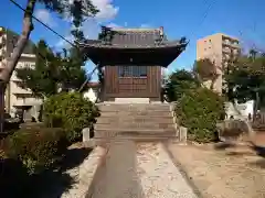 稲荷神社の本殿