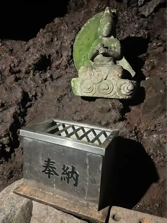 無戸室浅間神社(船津胎内神社)(山梨県)