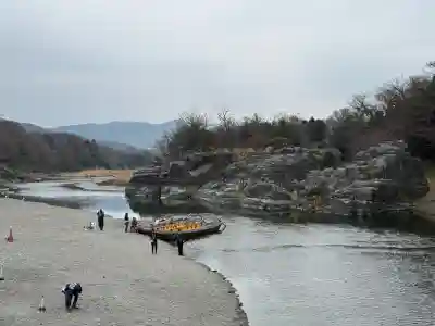宝登山神社の{uncategorized: "未分類", other: "その他", undefined: "問題あり", building: "その他建物", grave: "お墓", sacred_gate: "鳥居", guardian: "狛犬", statue: "像", buddha: "仏像", history: "歴史", nature: "自然", garden: "庭園", animal: "動物", pagoda: "塔", temizu: "手水舎", mountain_gate: "山門・神門", sanctuary: "本殿・本堂", subordinate: "末社・摂社", art: "芸術", scenery: "景色", jizo: "地蔵", ema: "絵馬", goshuin: "御朱印", omikuji: "おみくじ", items: "授与品その他", amulet: "お守り", goshuincho: "御朱印帳", eats: "食事", festival: "お祭り", votive_dance: "神楽", shichigosan: "七五三参", wedding: "結婚式", experience: "体験その他", initially: "初詣", around: "周辺", anti_infection: "感染症対策"}