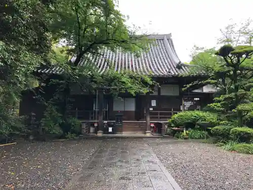 吉田寺の本殿・本堂