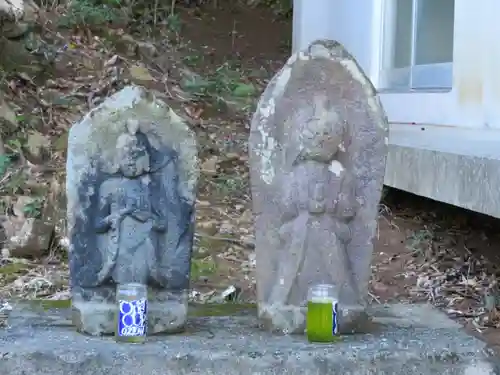 金山神社の仏像