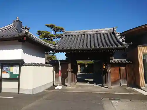 光蓮寺の山門