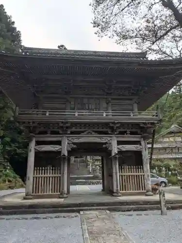 甘南美寺の山門