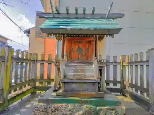 神明社（多加良浦町4）の本殿・本堂