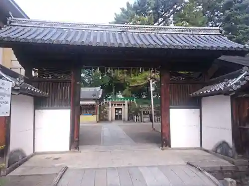 茨木神社の山門・神門