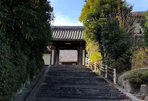 福住寺の山門