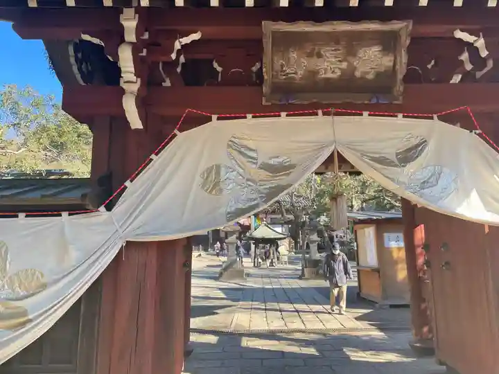深大寺の山門・神門