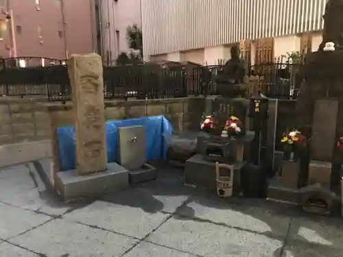 赤坂不動尊威徳寺(東京都)