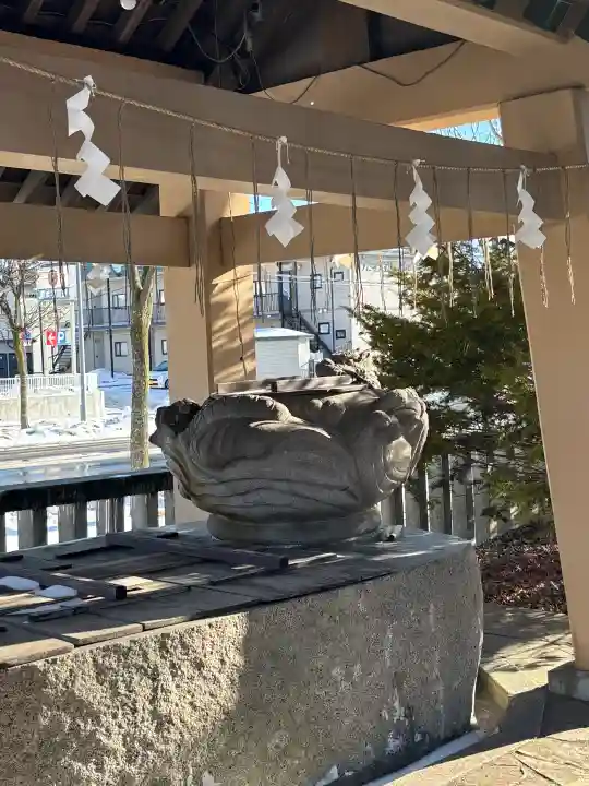 鳥取神社の{uncategorized: "未分類", other: "その他", undefined: "問題あり", building: "その他建物", grave: "お墓", sacred_gate: "鳥居", guardian: "狛犬", statue: "像", buddha: "仏像", history: "歴史", nature: "自然", garden: "庭園", animal: "動物", pagoda: "塔", temizu: "手水舎", mountain_gate: "山門・神門", sanctuary: "本殿・本堂", subordinate: "末社・摂社", art: "芸術", scenery: "景色", jizo: "地蔵", ema: "絵馬", goshuin: "御朱印", omikuji: "おみくじ", items: "授与品その他", amulet: "お守り", goshuincho: "御朱印帳", eats: "食事", festival: "お祭り", votive_dance: "神楽", shichigosan: "七五三参", wedding: "結婚式", experience: "体験その他", initially: "初詣", around: "周辺", anti_infection: "感染症対策"}