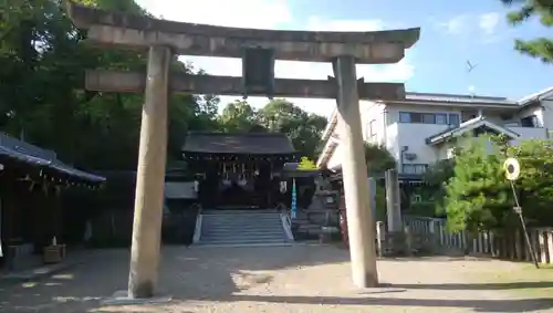 離宮八幡宮の鳥居