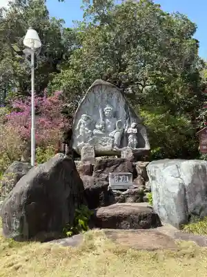 善住禅寺の{uncategorized: "未分類", other: "その他", undefined: "問題あり", building: "その他建物", grave: "お墓", sacred_gate: "鳥居", guardian: "狛犬", statue: "像", buddha: "仏像", history: "歴史", nature: "自然", garden: "庭園", animal: "動物", pagoda: "塔", temizu: "手水舎", mountain_gate: "山門・神門", sanctuary: "本殿・本堂", subordinate: "末社・摂社", art: "芸術", scenery: "景色", jizo: "地蔵", ema: "絵馬", goshuin: "御朱印", omikuji: "おみくじ", items: "授与品その他", amulet: "お守り", goshuincho: "御朱印帳", eats: "食事", festival: "お祭り", votive_dance: "神楽", shichigosan: "七五三参", wedding: "結婚式", experience: "体験その他", initially: "初詣", around: "周辺", anti_infection: "感染症対策"}